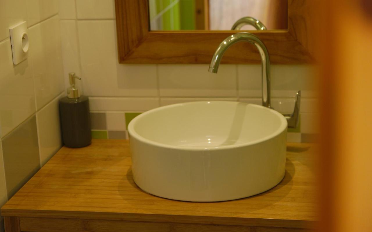 Bed and Breakfast Mas De Font Chaude Clermont-lʼHérault Zewnętrze zdjęcie