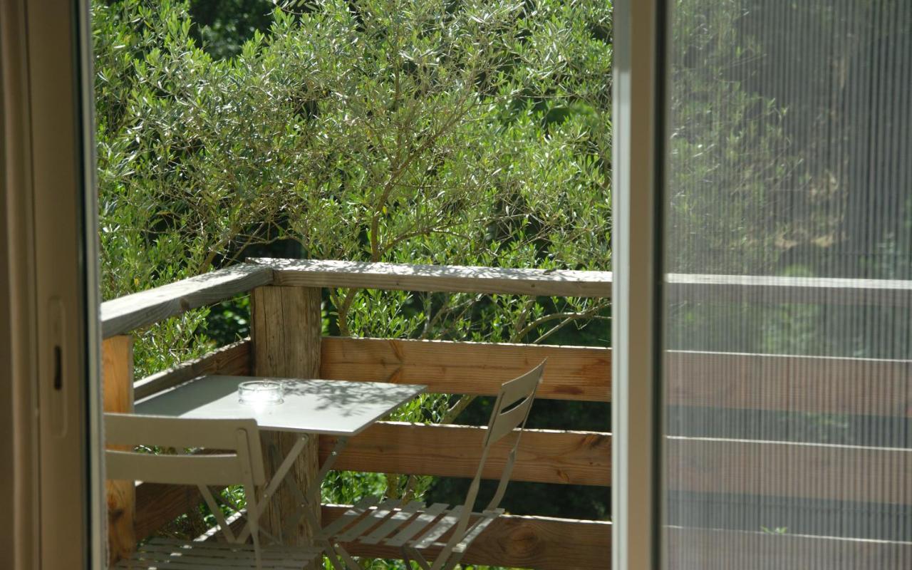 Bed and Breakfast Mas De Font Chaude Clermont-lʼHérault Zewnętrze zdjęcie