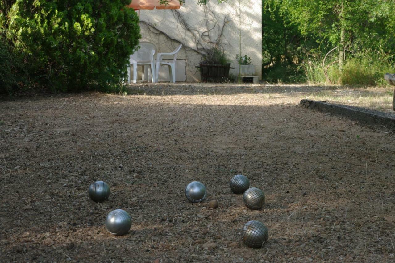 Bed and Breakfast Mas De Font Chaude Clermont-lʼHérault Zewnętrze zdjęcie